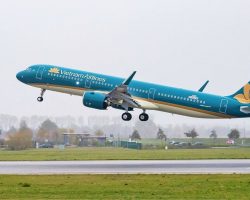 1 khách Nhật dương tính Covid-19, Vietnam Airlines cách ly hành khách và phi hành đoàn